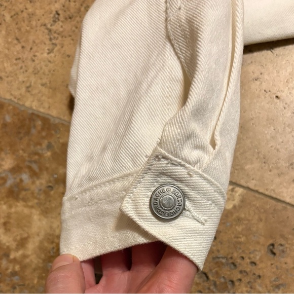 VINTAGE 80’s JORDACHE white denim jacket with ricrac trim - Picture 2 of 10